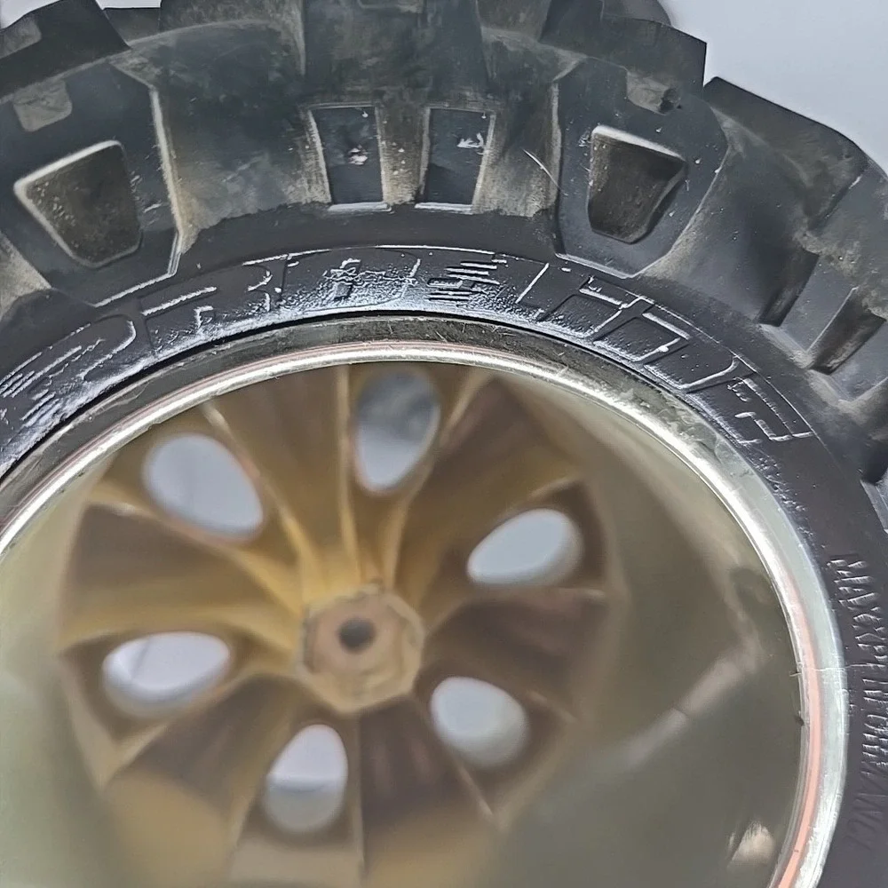 Vintage Pro-Line 40‎ Series Moab 3.8
